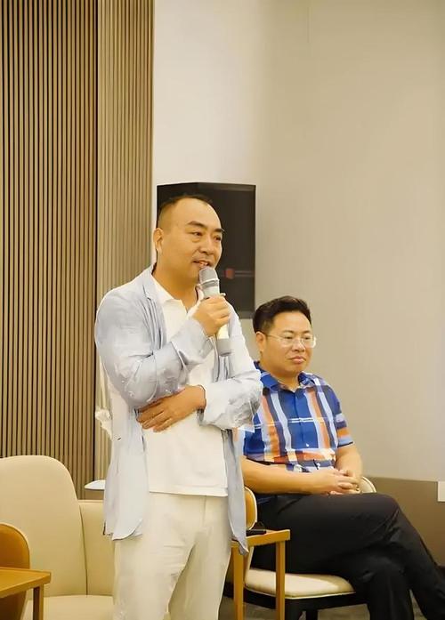 2025新澳门正版新澳免费资本和歌手突发脑溢血去世与著名歌唱家脑溢血